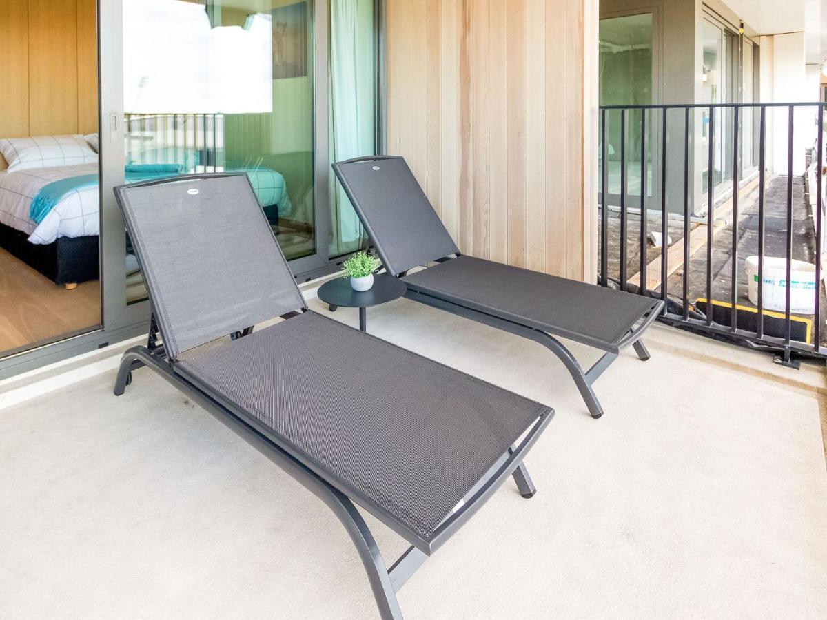 Luxurious Crystal Sea View Apartment With 2 Terraces Остенде Экстерьер фото